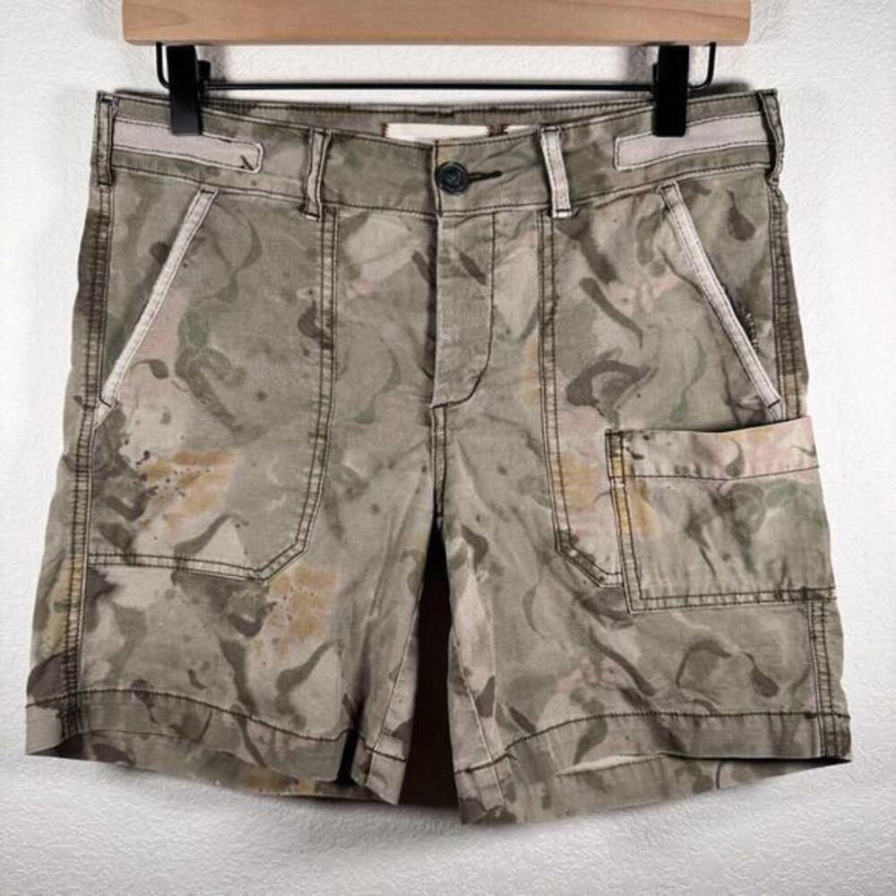 HEI HEI Anthropologie The Wanderer Camo Modern Utility Shorts Women's‎ Size 27